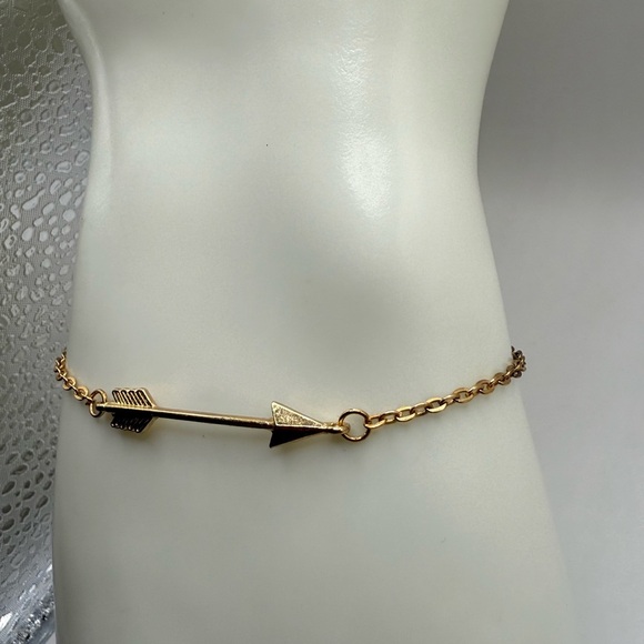 Fearless and True Arrow Gold Tone Round Snake Chain Bracelet Adjustable - Picture 7 of 7